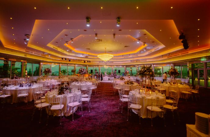 //www.jet2holidays.com/-/media/custom overview images/j2w/st raphaels resort/photo7studio_1258.jpg